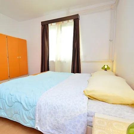 Apartament Rm Pusta *