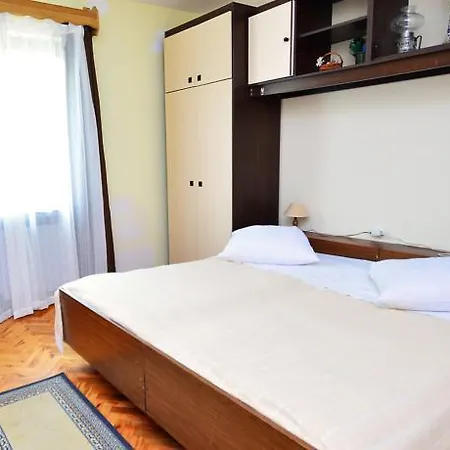 Apartment Rm Pusta Rovinj