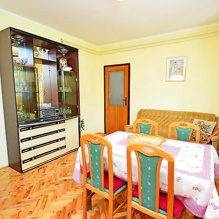 Apartment Rm Pusta Rovinj