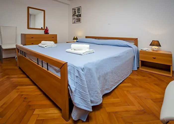 Rm Pusta Διαμέρισμα Ρόβινι